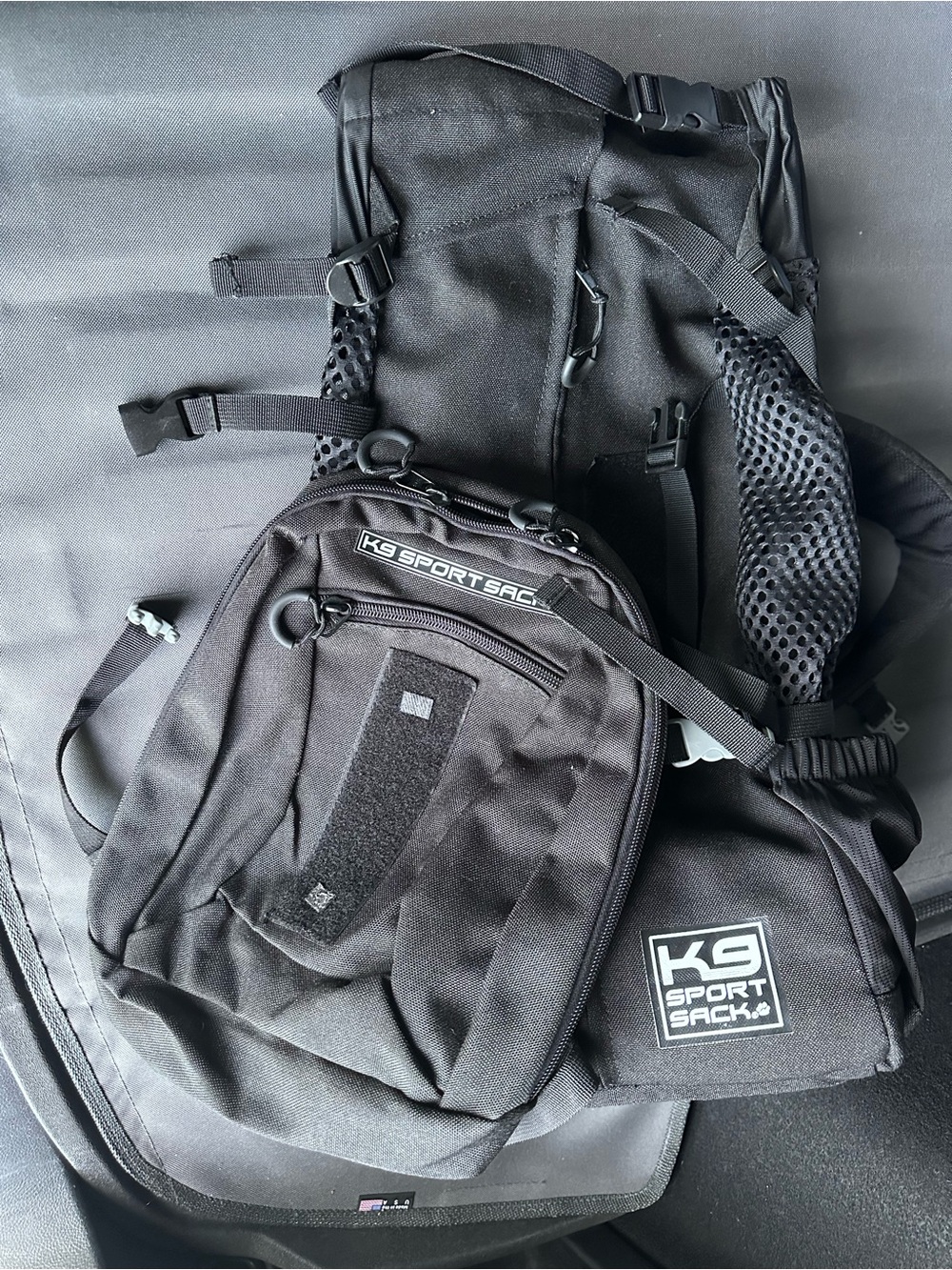 K9 Sport Sack Dog Carrier with removable storage - Picture 4 of 13